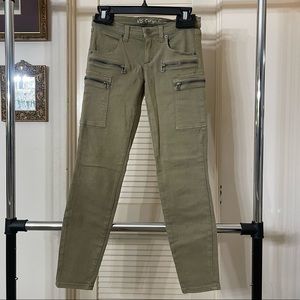RARE Victoria’s Secret VS Cargo Crop Jeans - worn twice